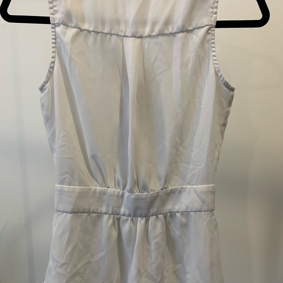 White Dynamite Sleeveless Blouse - Picture 2 of 3